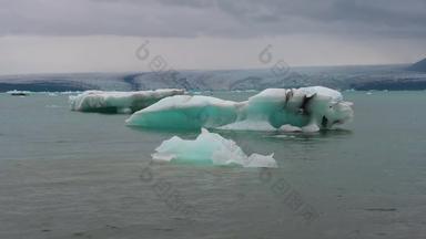 浮动冰山杰古沙龙冰隆<strong>冰川</strong>环礁湖冰岛